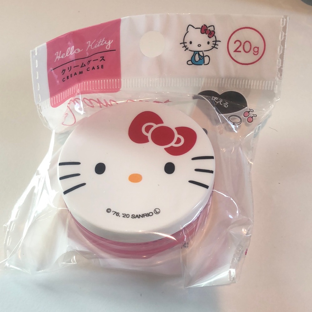 Hello Kitty travel case